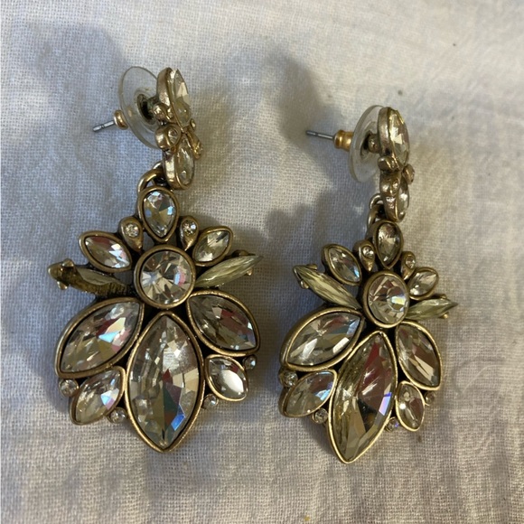Banana Republic Clear Stones Dangle Earrings - Picture 2 of 4